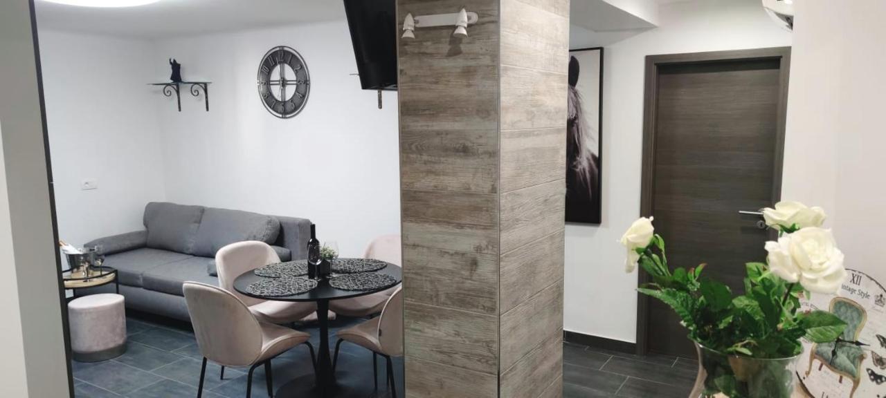 Apartment Marino สปลิท ภายนอก รูปภาพ